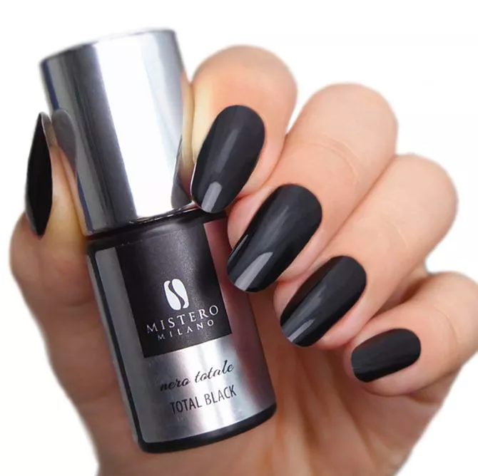 MM czarny lakier hybrydowy TOTAL BLACK 7ml 1031