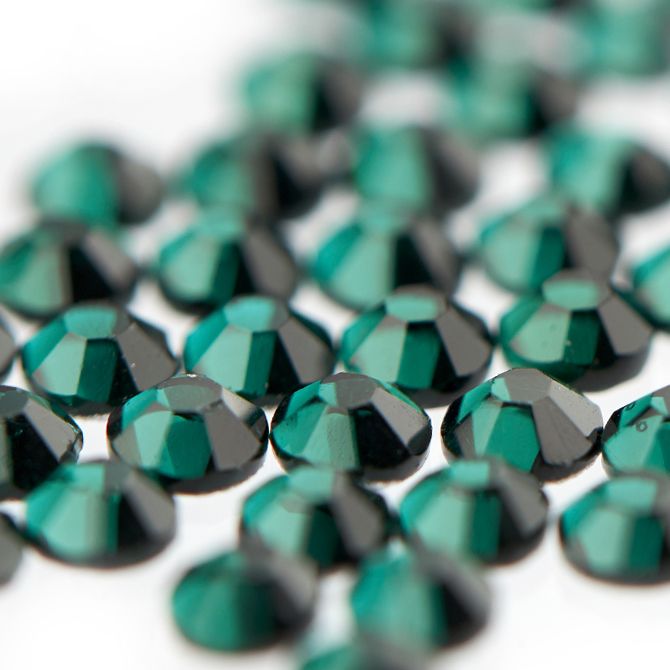 MM zielone cyrkonie do paznokci SS3 emerald 5142/3 - obrazek 3