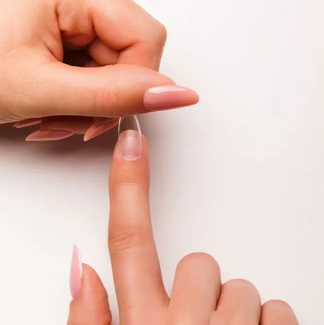 MM Tipsy żelowe TipUp! - migdał 360szt 8086 - obrazek 4