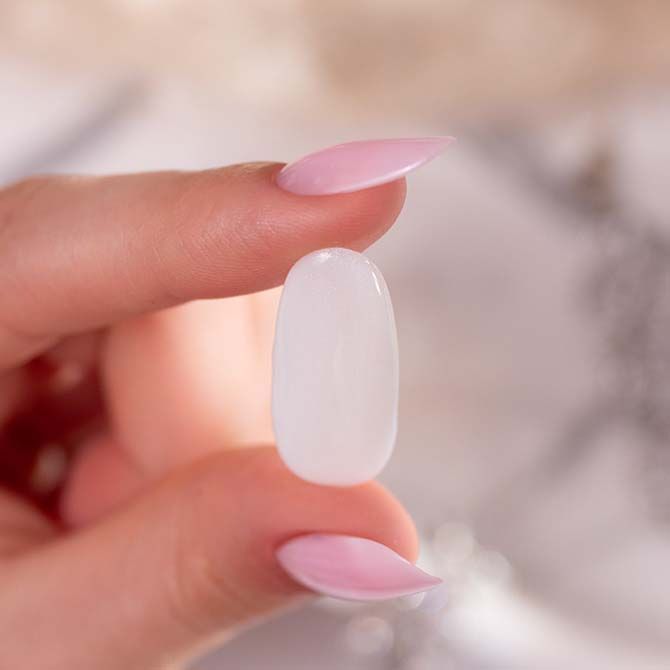 MM Lakier hybrydowy Kolor Twojej Odwagi 1524 - obrazek 3