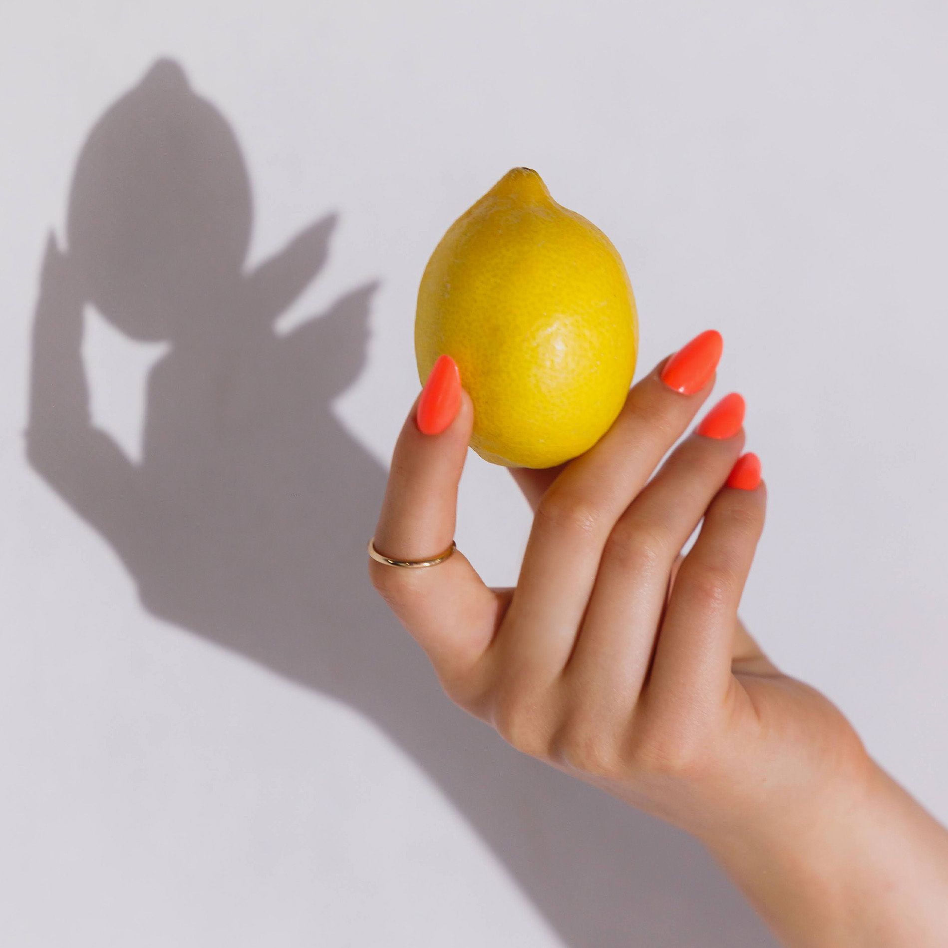 MM Lakier hybrydowy Żar Ciał 1530 - obrazek 2